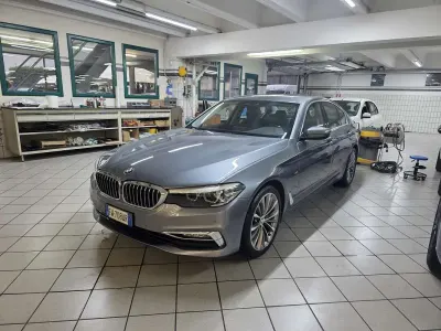 Usata BMW 520 Luxury Line 190 CV (139 kW) 2019 Grigio Berlina
