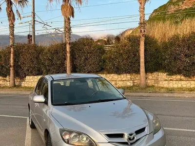 Usata Mazda 3 105 CV (77 kW) 2009 Grigio Berlina