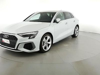 Usata Audi A3 S-Line 150 CV (110 kW) 2024 Bianco ghiaccio metallizzato Berlina