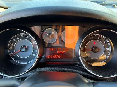 Usata Fiat Punto Street 95 CV (69 kW) 2018 Bianco Utilitaria