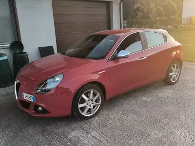 Usata Alfa Romeo Giulietta 150 CV (110 kW) 2015 Rosso Utilitaria