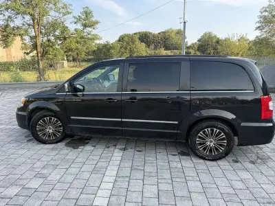 Usata Lancia Voyager