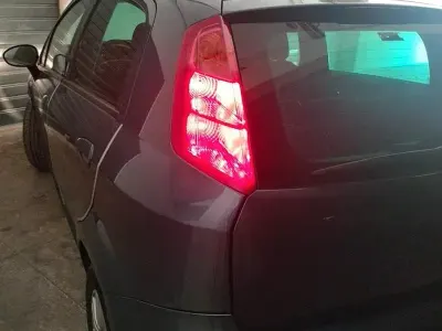Usata Fiat Grande Punto 65 CV (47 kW) 2018 Grigio Utilitaria