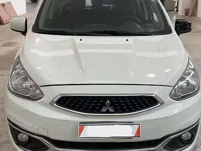 Usata Mitsubishi Space Star Invite 71 CV (52 kW) 2018 Grigio Utilitaria