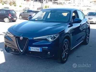 Usata Alfa Romeo Stelvio 210 CV (154 kW) 2018 Bluazzurro SUV