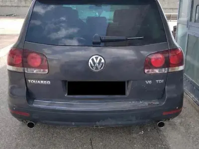 Usata VW Touareg 240 CV (176 kW) 2007 Grigio SUV