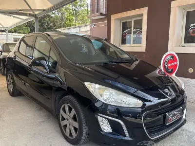 Usata Peugeot 308 Business-Line 92 CV (67 kW) 2014 Nero Berlina