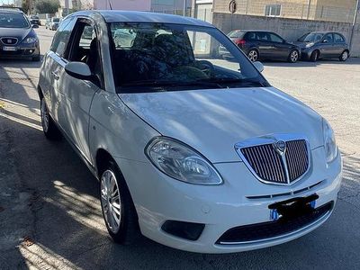 Usata Lancia Ypsilon 77 CV (56 kW) 2009 Bianco Utilitaria