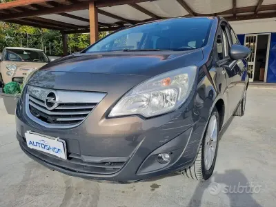 Usata Opel Meriva Cosmo 110 CV (80 kW) 2013 Grigio Monovolume