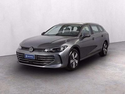 Usata VW Passat Business 150 CV (110 kW) 2024 Diabase grey metallizzato Station wagon