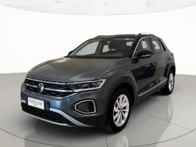 Usata VW T-Roc Style 116 CV (85 kW) 2025 Indium grey metallizzato nero SUV