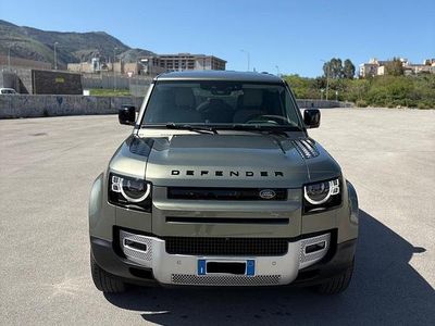 Usata Land Rover Defender 200 CV (147 kW) 2023 Verde SUV