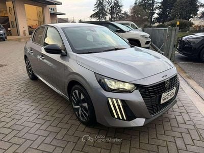 Usata Peugeot 208 Style 101 CV (74 kW) 2025 Grigio Utilitaria