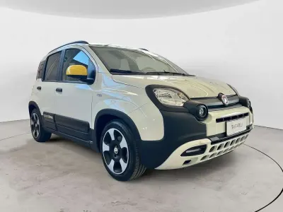 Usata Fiat Panda Cross Cross 69 CV (50 kW) 2025 Bianco Utilitaria