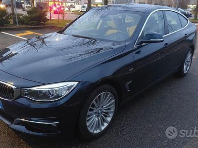 Usata BMW 320 Efficient Dynamics 183 CV (134 kW) 2013 Blu Berlina