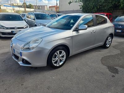 Usata Alfa Romeo Giulietta Distinctive 120 CV (88 kW) 2011 Grigio Berlina