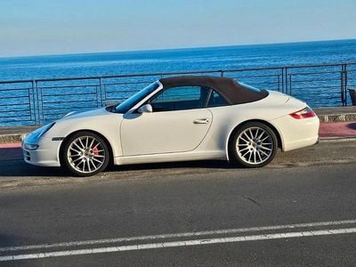 Usata Porsche 911 Carrera 4S Cabriolet 355 CV (261 kW) 2007 Bianco Cabrio