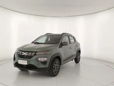 Usata Dacia Spring Comfort Plus 33 kW (45 CV) 2023 Verde Utilitaria
