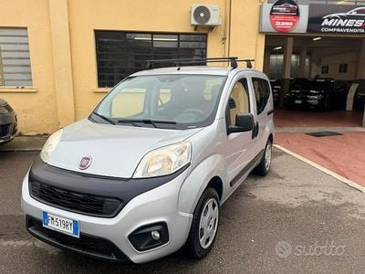Usata Fiat Qubo Trekking 77 CV (56 kW) 2018 Grigio Monovolume