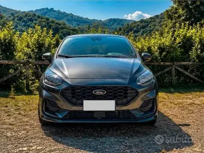 Usata Ford Fiesta ST-Line 140 CV (102 kW) 2022 Grigio Utilitaria