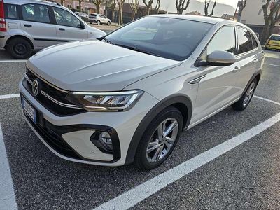 Usata VW Taigo R-line 110 CV (80 kW) 2022 Argento SUV