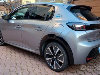 usata Peugeot e-208 208 motore elettrico 136 CV 5 porte GT