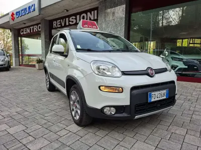 Usata Fiat Panda 4x4 S 95 CV (69 kW) 2016 Bianco santorini Utilitaria
