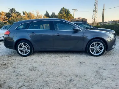 Usata Opel Insignia Cosmo 160 CV (117 kW) 2009 Grigio Station wagon