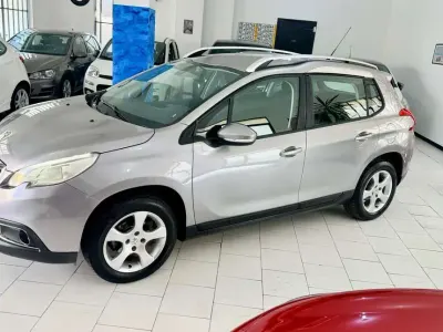 Usata Peugeot 2008 Allure 82 CV (60 kW) 2014 Argento SUV