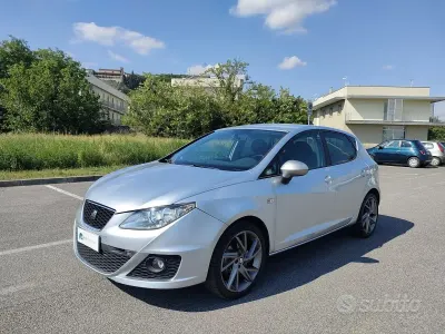 Käytetty Seat Ibiza SC FR 150 HP (110 kW) 2010 Harmaa Viistoperä
