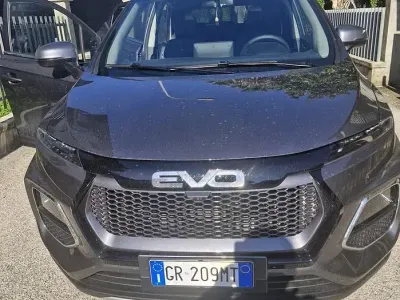 Usado EVO Evo 4 106 CV (77 kW) 2023 Gris SUV
