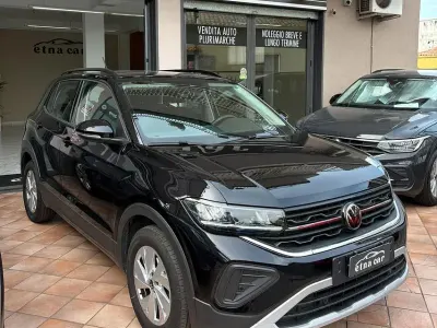 Usata VW T-Cross Life 95 CV (69 kW) 2024 Nero SUV