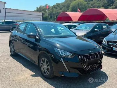 Usata Peugeot 208 75 CV (55 kW) 2022 Nero Utilitaria