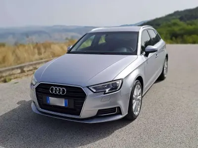 Usata Audi A3 Business 110 CV (80 kW) 2017 Argento Berlina