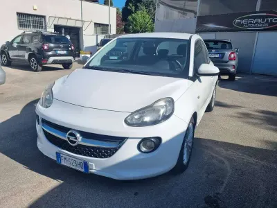 Usata Opel Adam Glam 87 CV (63 kW) 2017 Bianco Utilitaria