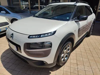 Usata Citroën C4 Cactus Shine 99 CV (72 kW) 2015 Bianco Utilitaria