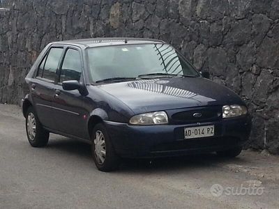 Usata Ford Fiesta 1995 Blu Utilitaria