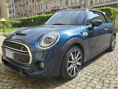 Usata Mini Cooper S Cabriolet 192 CV (141 kW) 2020 Blu/azzurro Cabrio