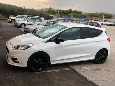 Usata Ford Fiesta ST-Line 120 CV (88 kW) 2017 Bianco Berlina