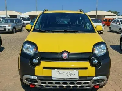 Usata Fiat Panda Cross Cross 79 CV (58 kW) 2015 Giallo Utilitaria