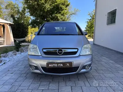 Usata Opel Meriva Enjoy 90 CV (66 kW) 2006 Grigio Monovolume