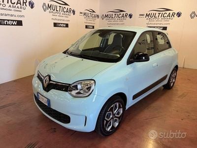 Usata Renault Twingo Equilibre 60 kW (82 CV) 2022 Blu Utilitaria