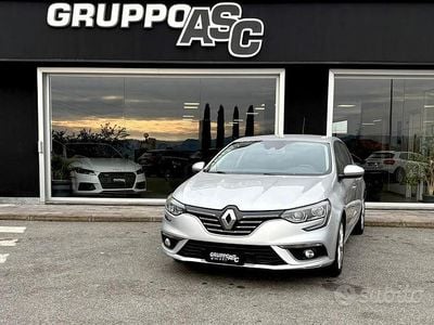 Nero Usata 2016 Renault Mégane IV Bose Edition Berlina | 9950 € (Ottimo prezzo)