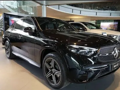 Usata Mercedes GLC300 AMG Line Premium Plus 197 CV (144 kW) 2024 Nero SUV