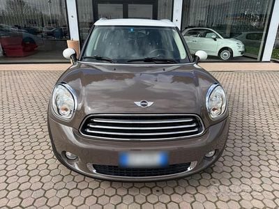 Usata Mini Cooper D Countryman 111 CV (81 kW) 2012 Marrone SUV