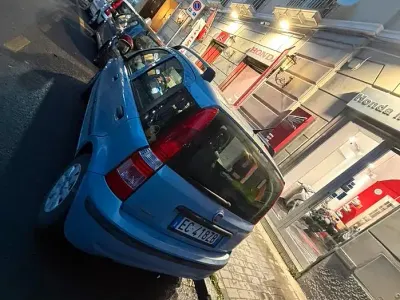 Usata Fiat Panda 69 CV (50 kW) 2011 Bluazzurro Utilitaria