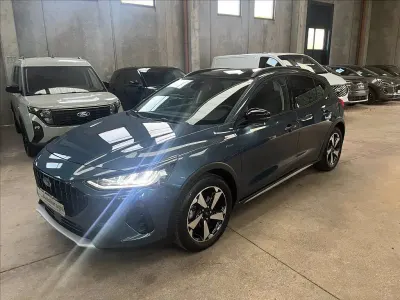 Usata Ford Focus Active 125 CV (91 kW) 2022 Blu SUV