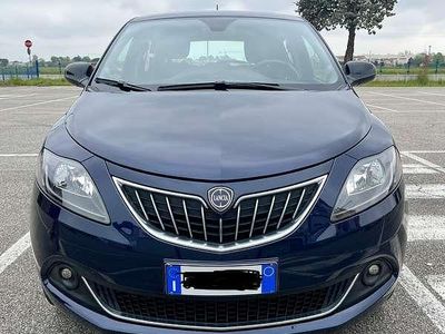 Usata Lancia Ypsilon 80 CV (58 kW) 2021 Blu/azzurro Utilitaria