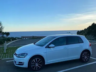 Usata VW Golf VII 110 CV (80 kW) 2014 Utilitaria