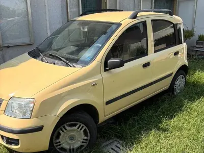 Usata Fiat Panda 77 CV (56 kW) 2007 Giallo Utilitaria
